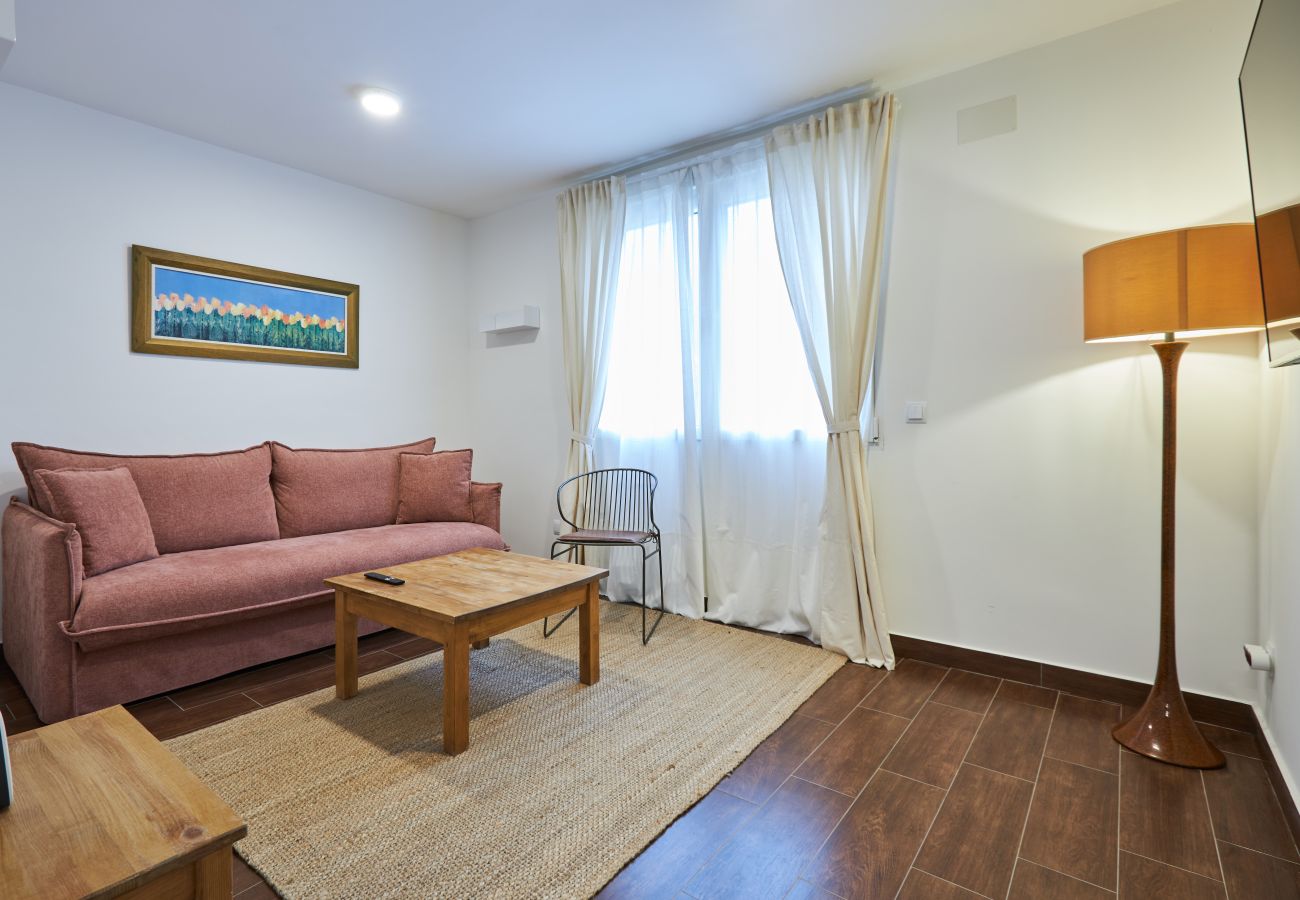 Apartment in Ávila - Tranquil Getaway in Ávila: Cozy Apartment Stay