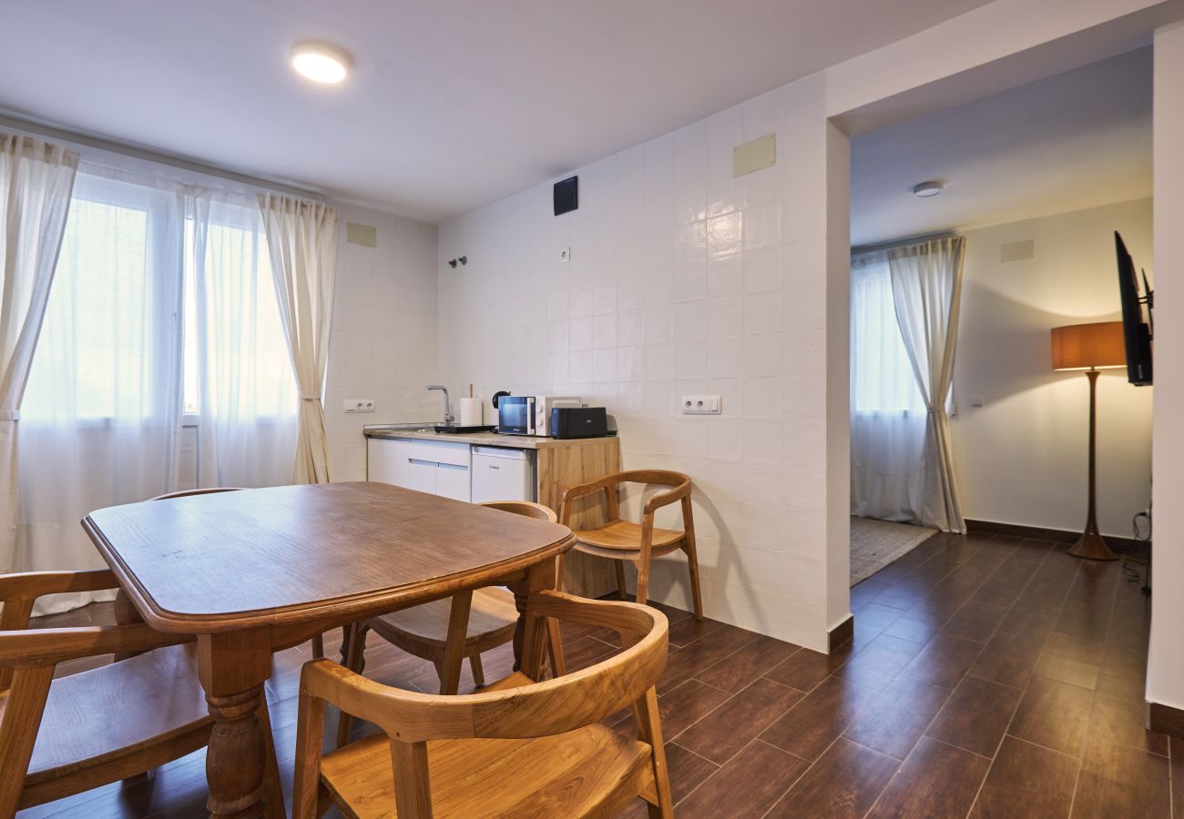 Apartment in Ávila - Tranquil Getaway in Ávila: Cozy Apartment Stay