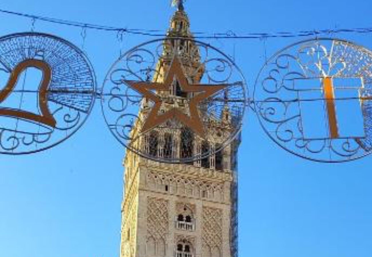 Apartment in Seville - Sevillian Charm by the Fine Arts Museum