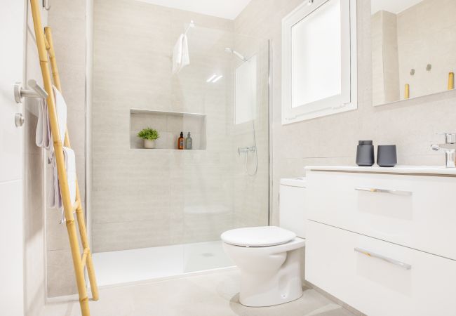 Apartment in San Cristobal de La Laguna - Chic Retreat with Natural Light in La Laguna Apartment in San Cristobal de La Laguna - Chic Retreat with Natural Light in La Laguna