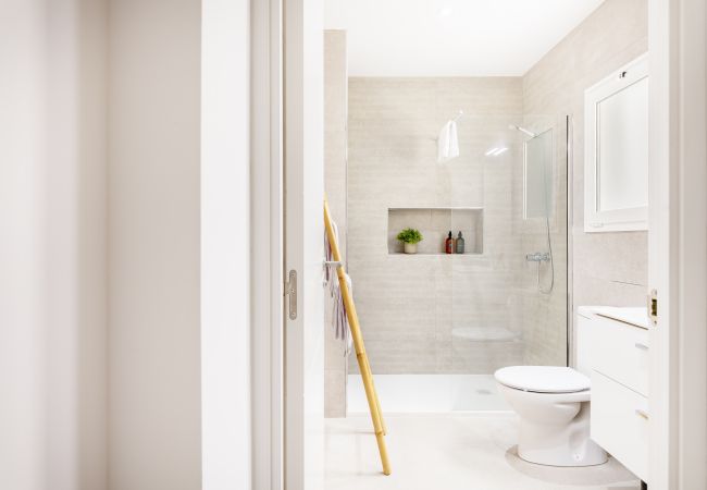 Apartment in San Cristobal de La Laguna - Chic Retreat with Natural Light in La Laguna Apartment in San Cristobal de La Laguna - Chic Retreat with Natural Light in La Laguna