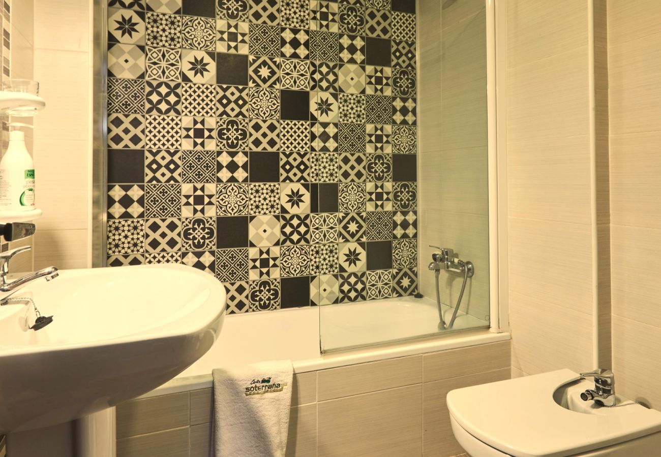 Apartment in Ávila - Cozy Apartment in Ávila Perfect Location