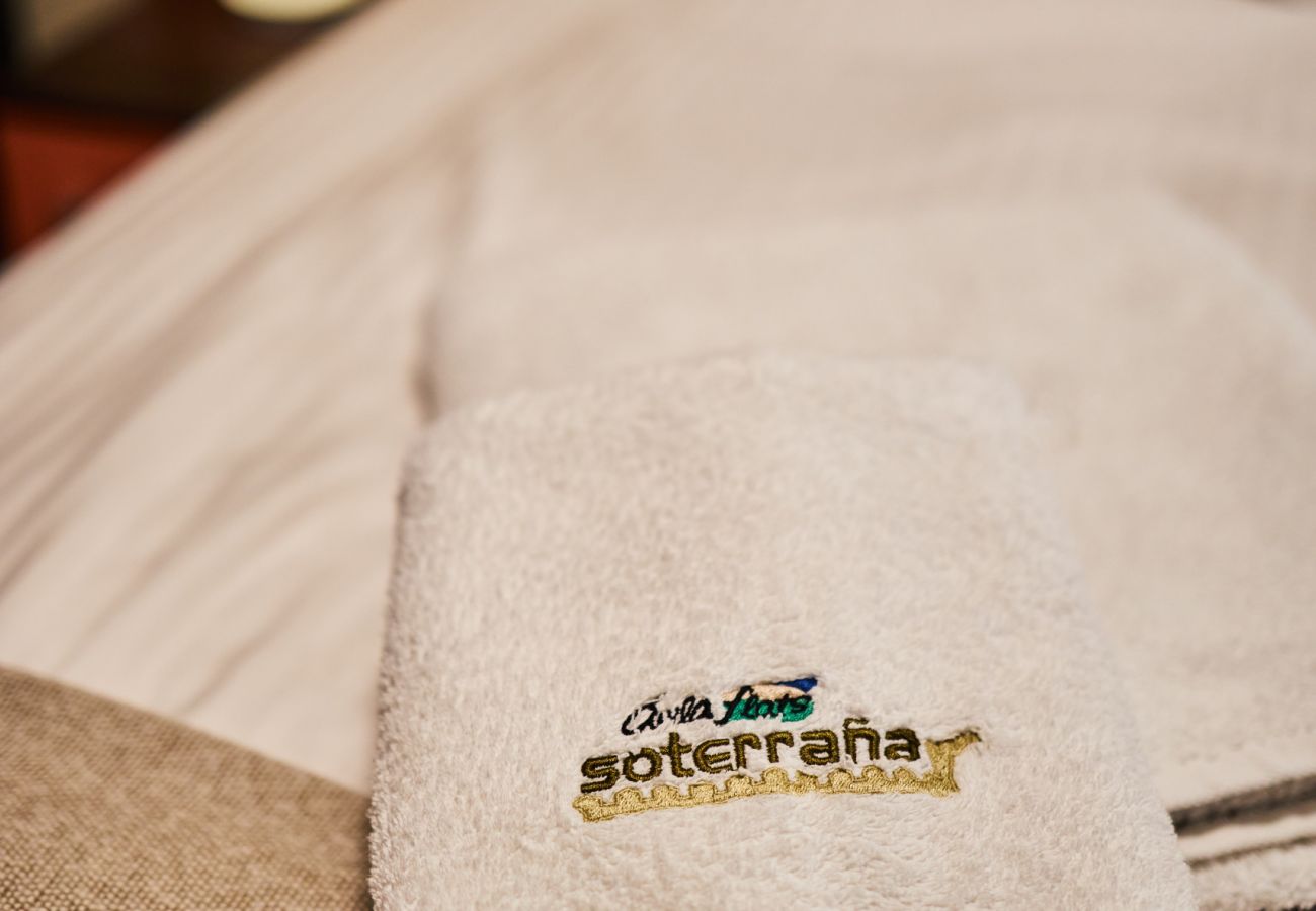 Apartment in Ávila - Cozy Apartment in Ávila Perfect Location