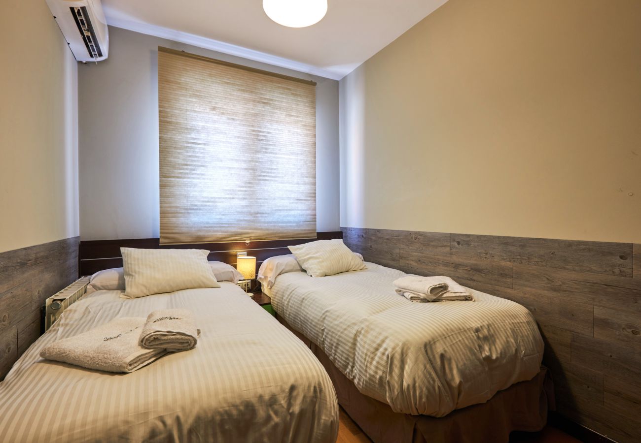 Apartment in Ávila - Cozy Apartment in Ávila Perfect Location