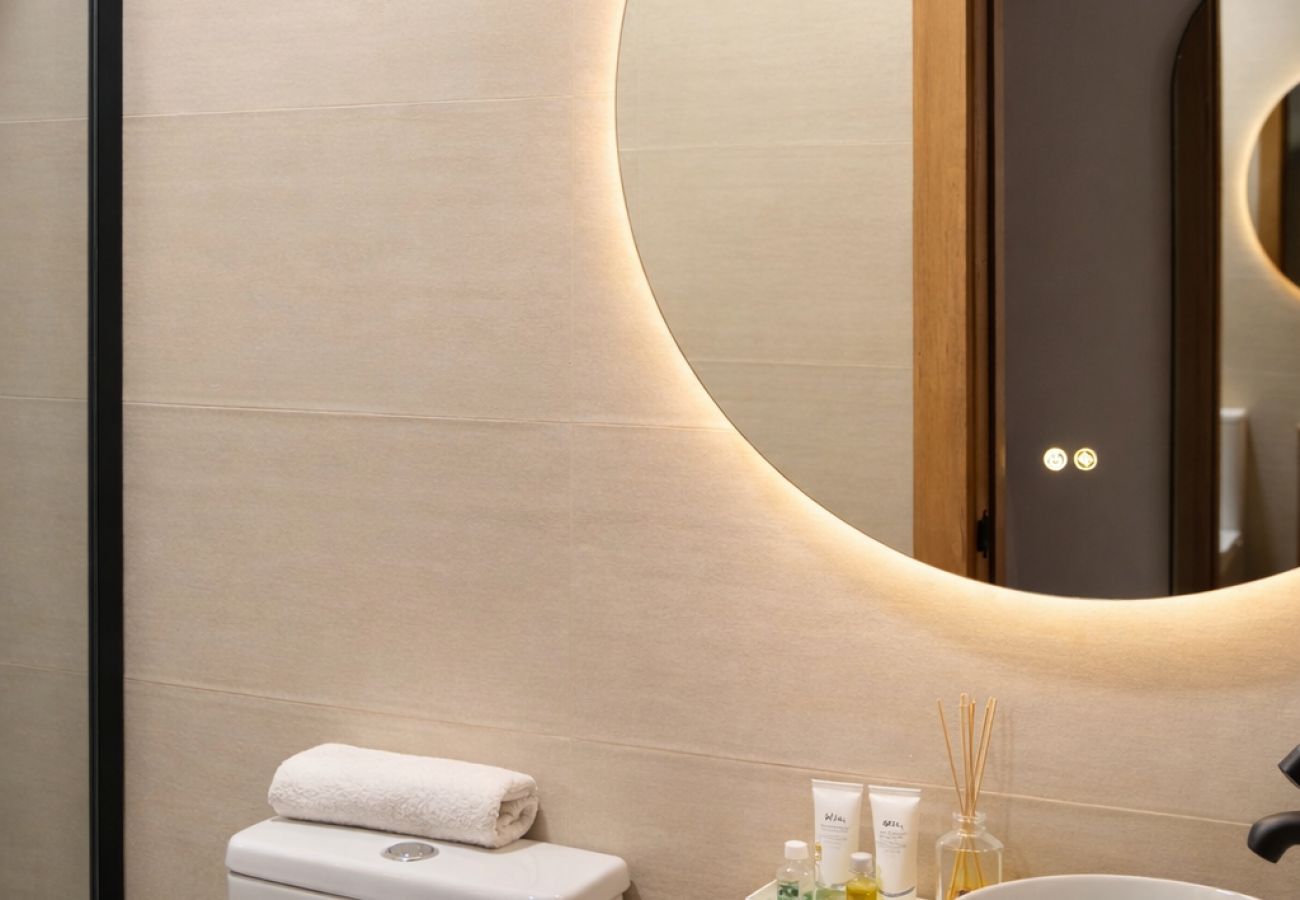 Rent by room in Madrid - C Las Ventas A