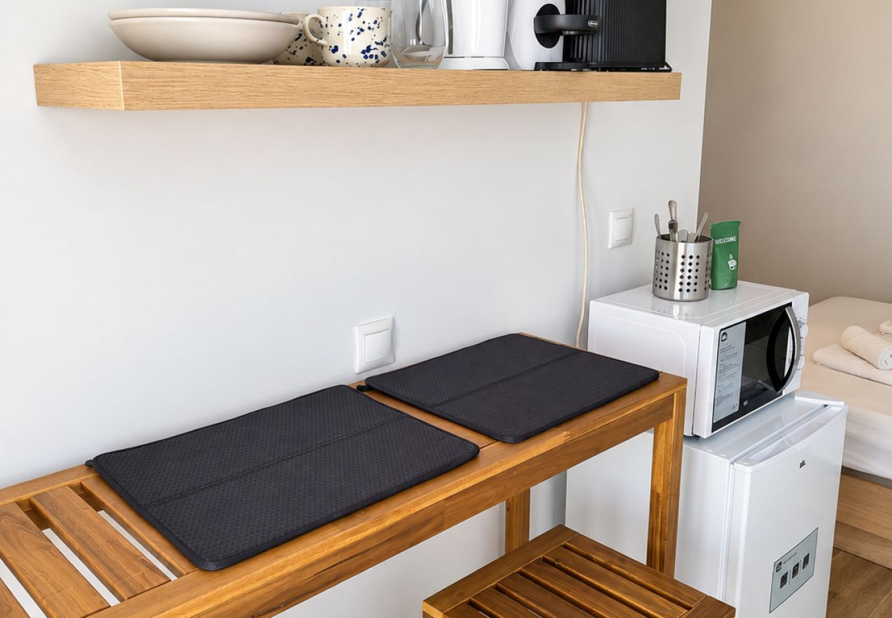 Rent by room in Madrid - C Las Ventas A