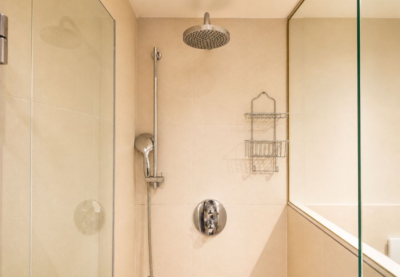 Apartment in Madrid - Retiro XII: Exclusive Stay