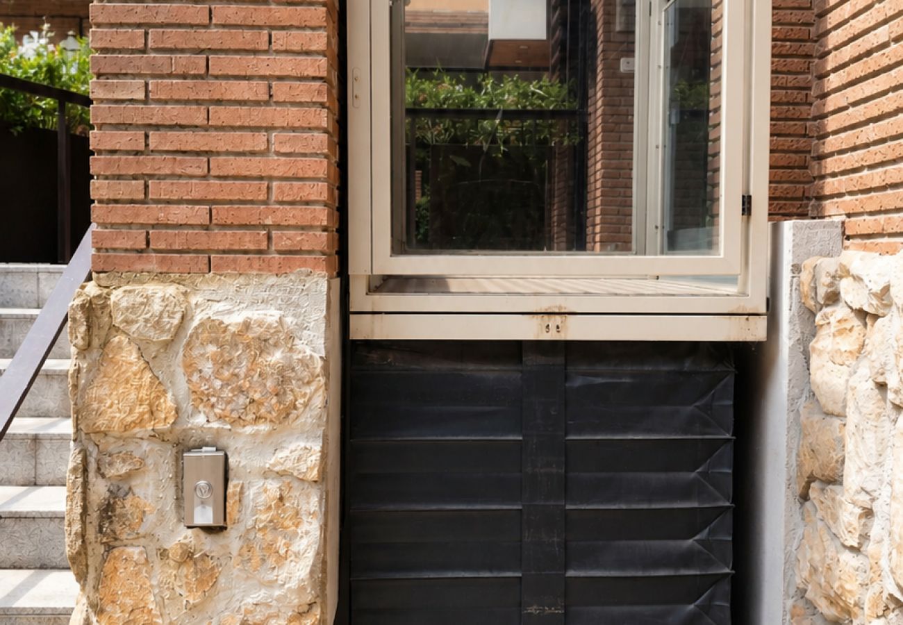 Apartment in Madrid - Retiro XII: Exclusive Stay