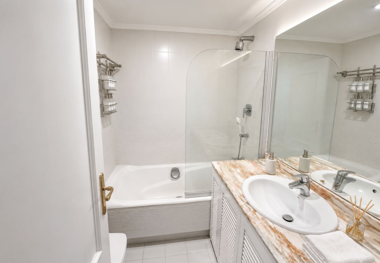 Villa in Hondarribia - Villa Jaitzubia I- Hondarribia Near the Golf Course