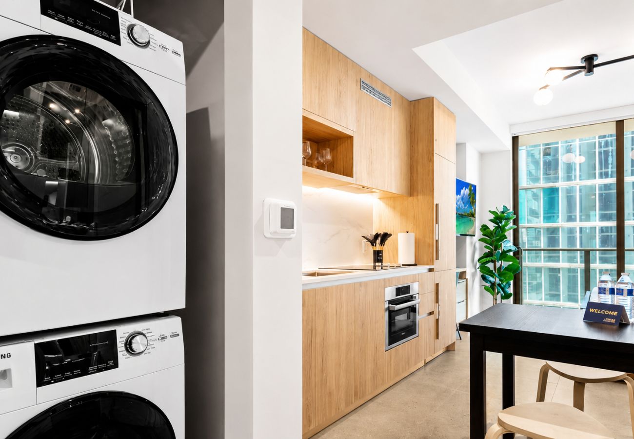 Studio in Miami - The Crosby · Miami Worldcenter 2406
