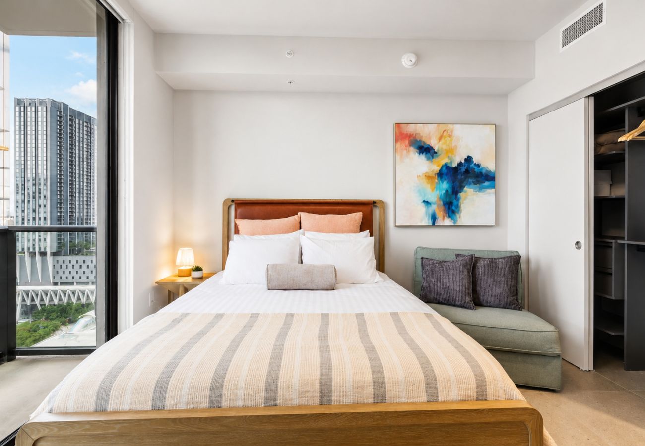 Studio in Miami - The Crosby · Miami Worldcenter 2406
