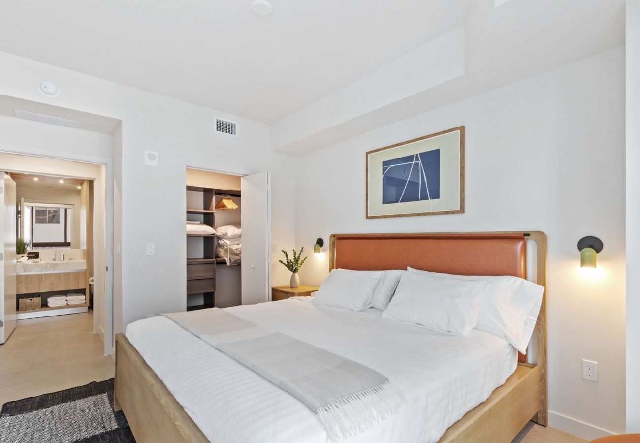 Apartment in Miami - The Crosby · Miami Worldcenter 1BR 1113