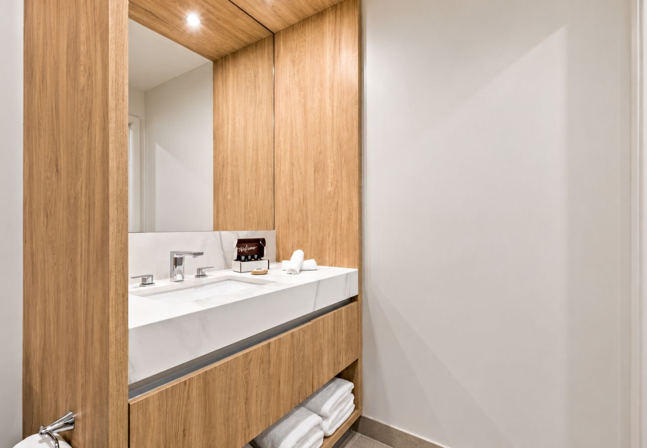 Studio in Miami - The Crosby 2108