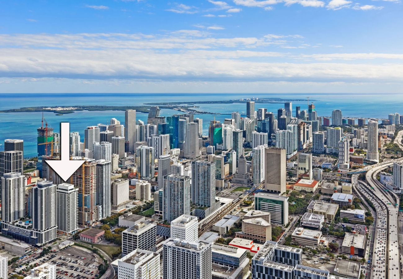 Studio in Miami - The Crosby 2406
