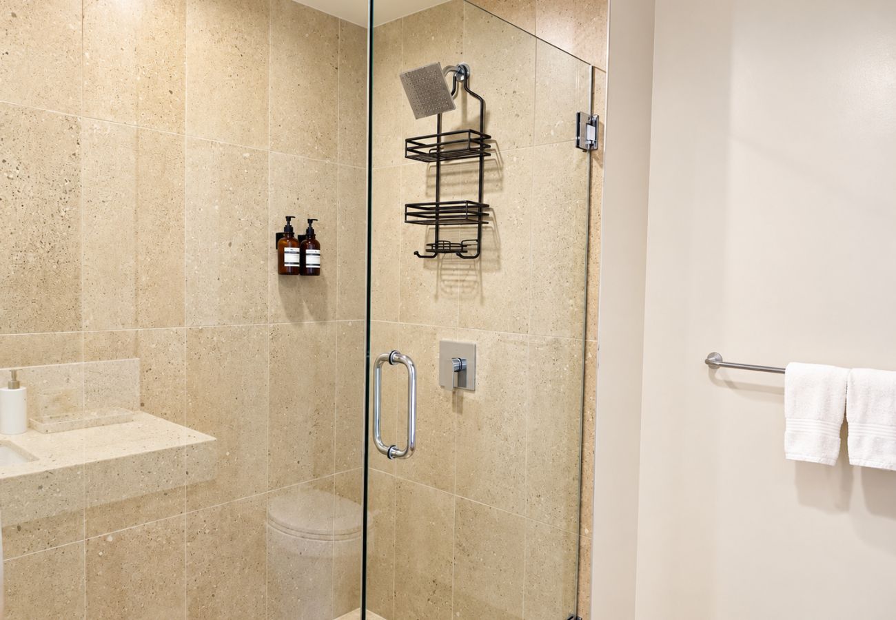 Apartment in Miami - The Crosby · Miami Worldcenter 2BR 2814 - 3014
