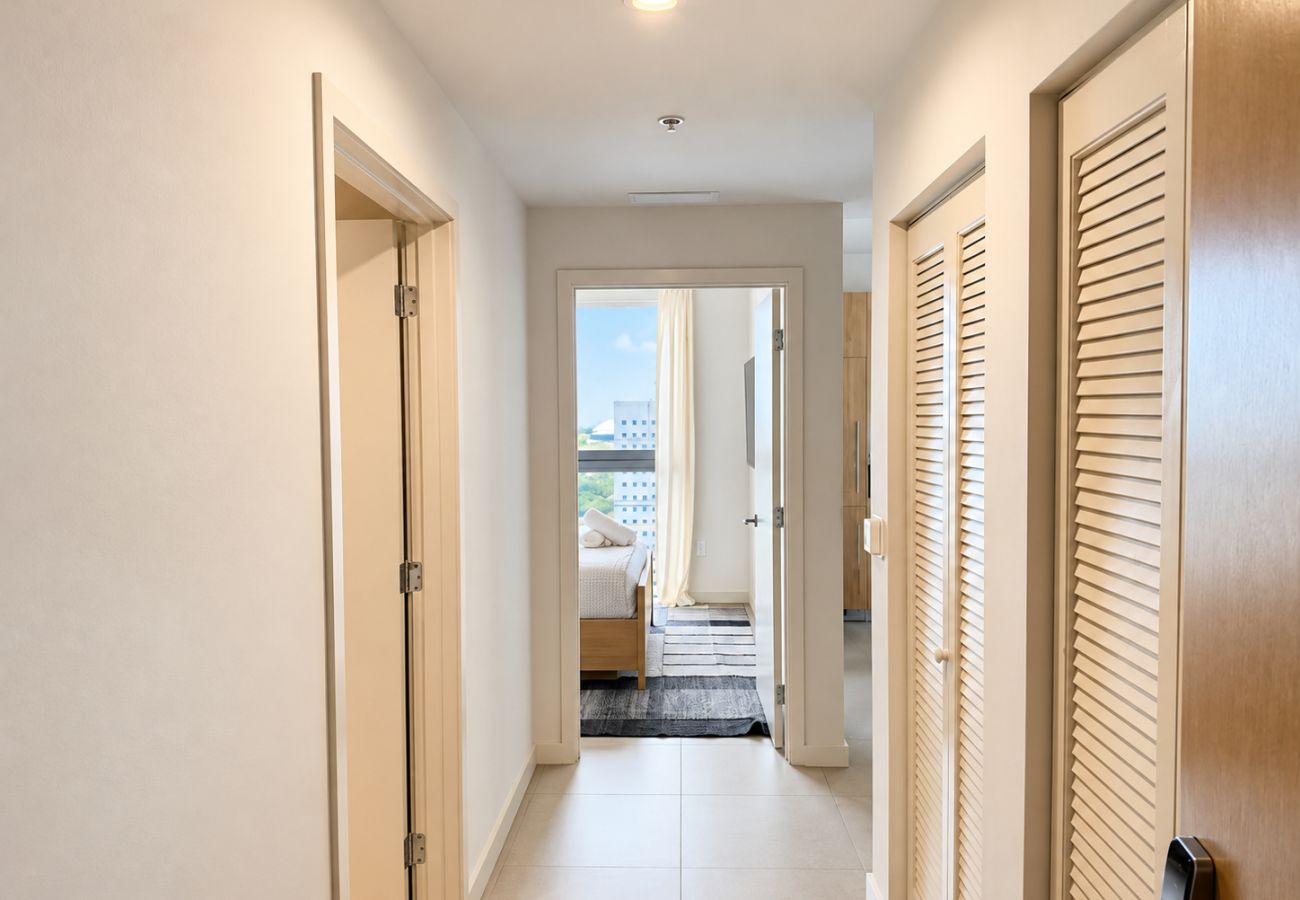 Apartment in Miami - The Crosby · Miami Worldcenter 2BR 2814 - 3014