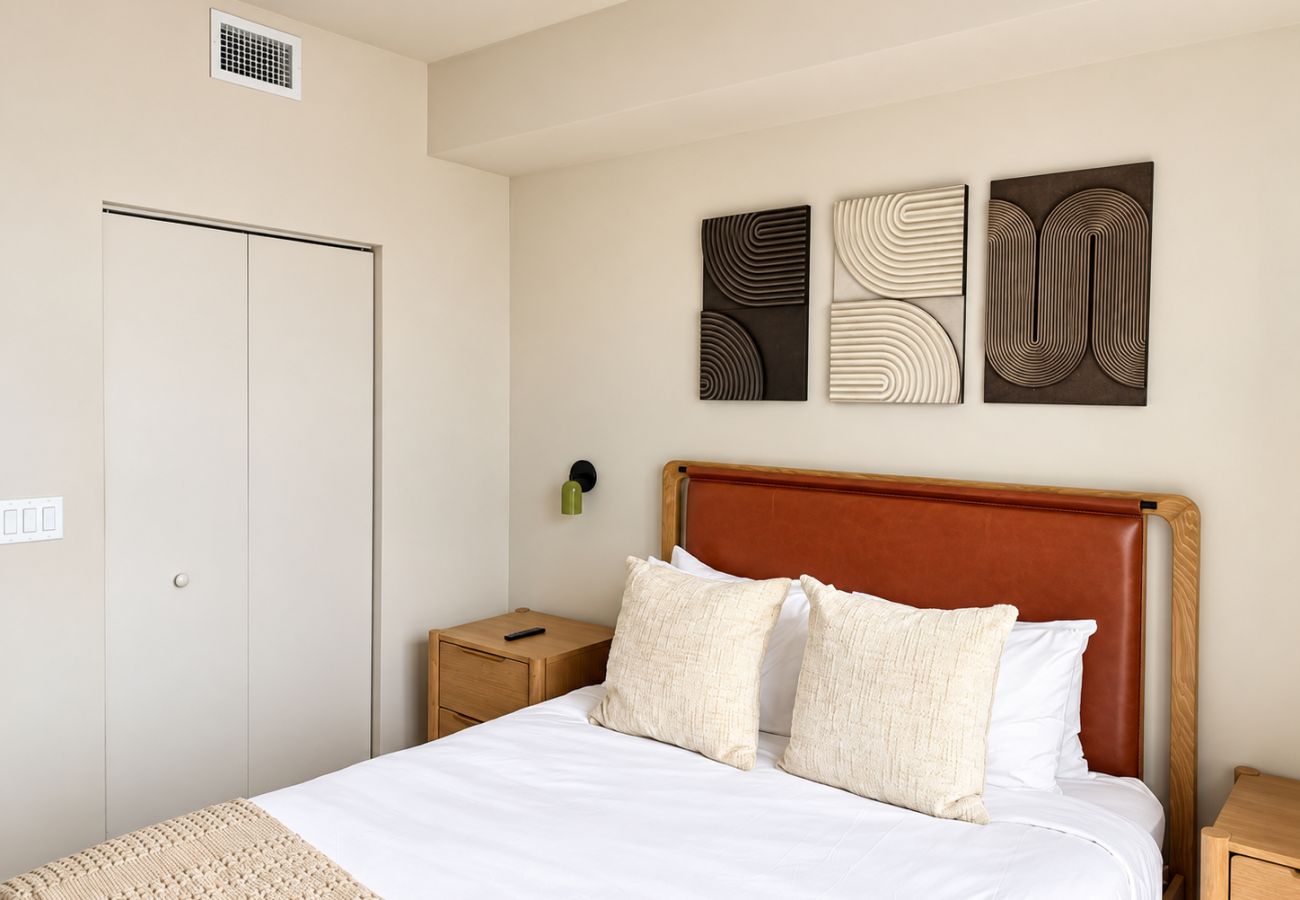 Apartment in Miami - The Crosby · Miami Worldcenter 2BR 2814 - 3014