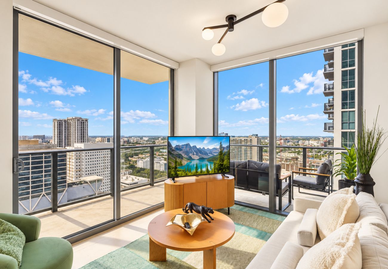 Apartment in Miami - The Crosby · Miami Worldcenter 2BR 2814 - 3014