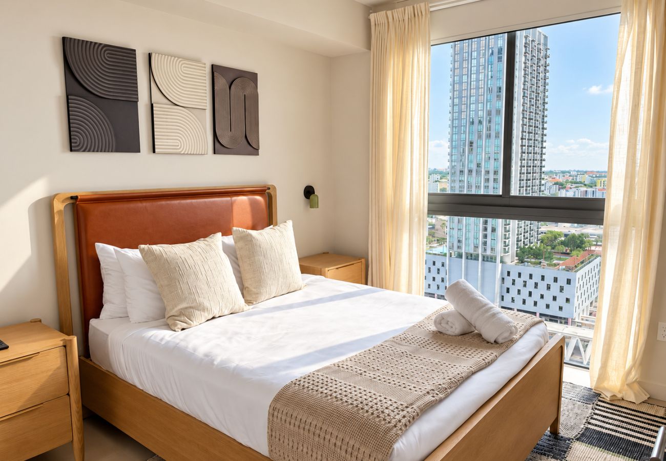 Apartment in Miami - The Crosby · Miami Worldcenter 2BR 2814 - 3014