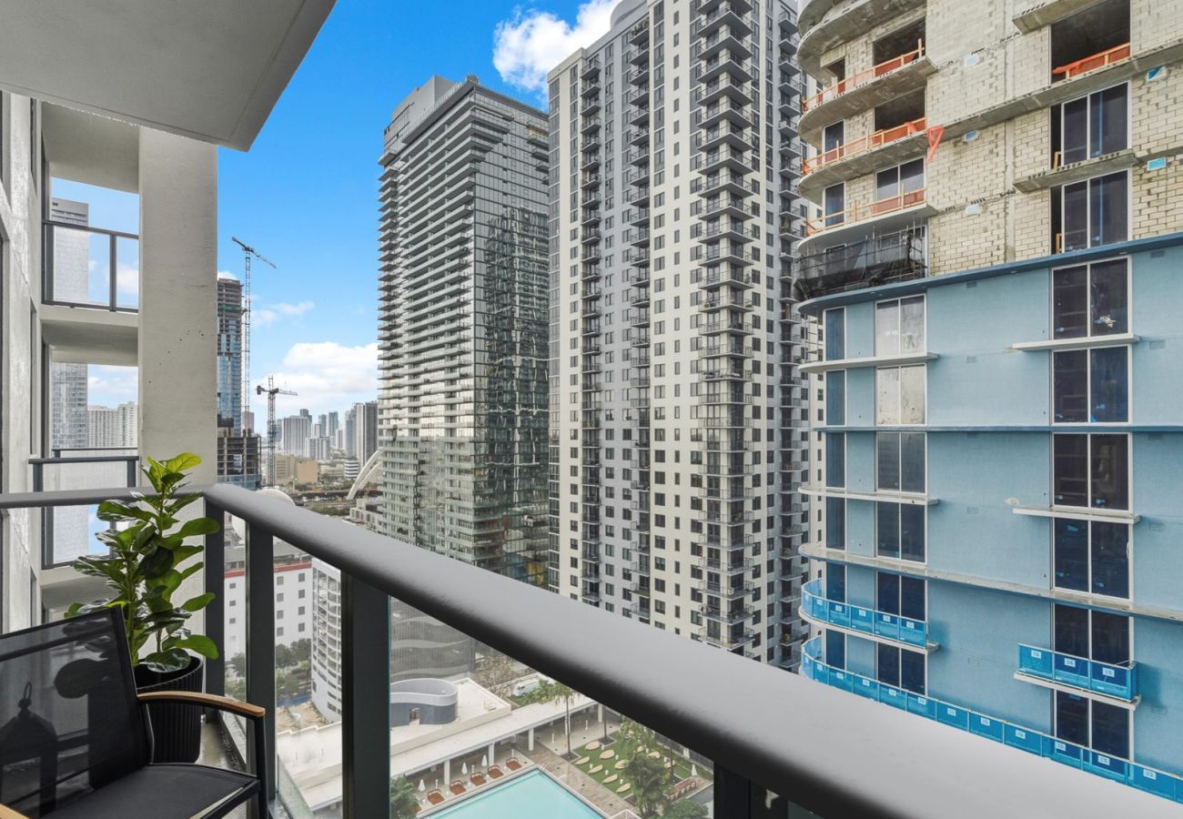 Studio in Miami - The Crosby · Miami Worldcenter Studio