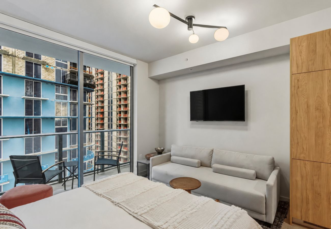 Studio in Miami - The Crosby · Miami Worldcenter Studio