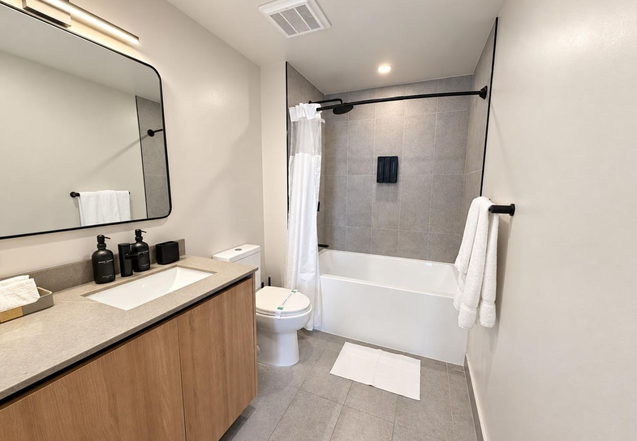 Apartment in Miami - 501 FIRST 3613