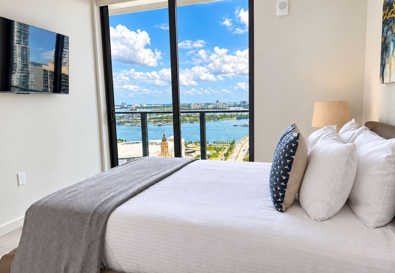 Apartment in Miami - 501 FIRST 3613