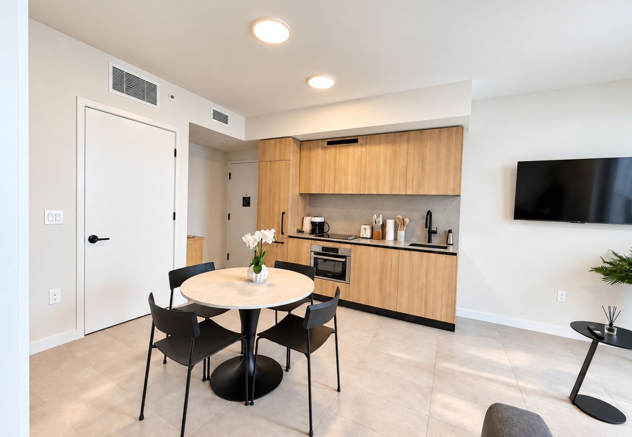 Apartment in Miami - 501 FIRST 3613