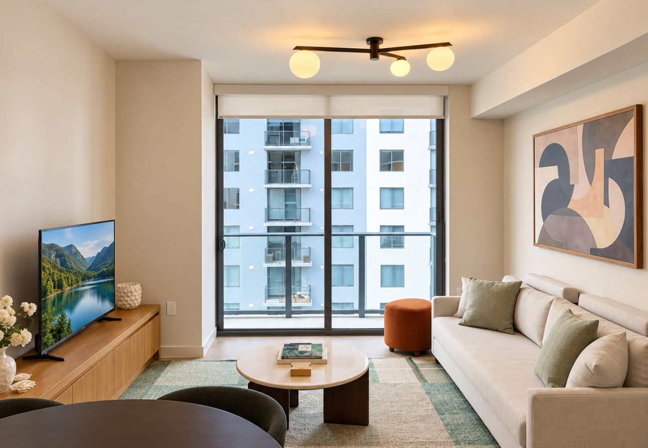 Apartment in Miami - Enjoy The Crosby: 1BD, 1BA Apt with Gym & Pool
