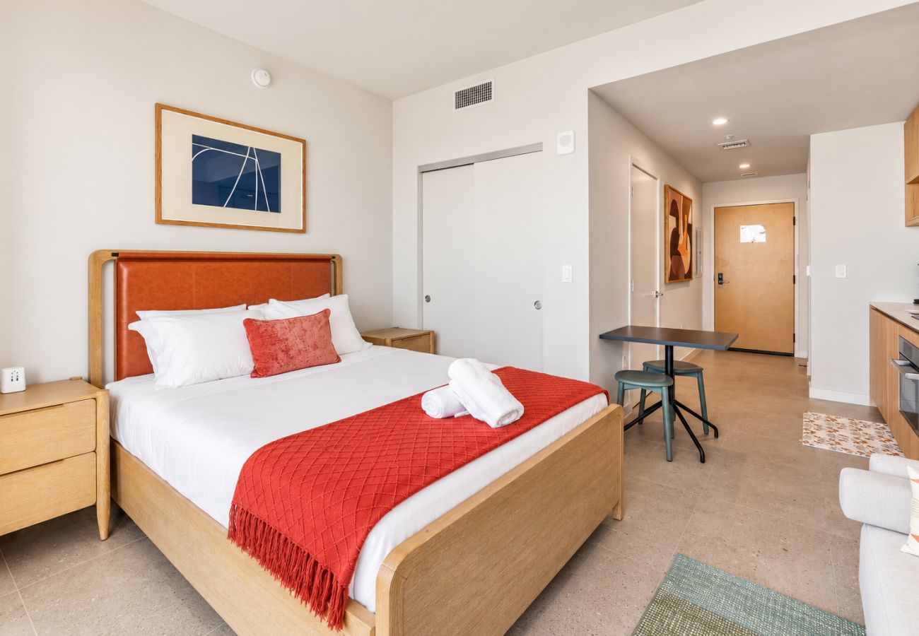 Studio in Miami - The Crosby: Central Studio Near Miami Bay