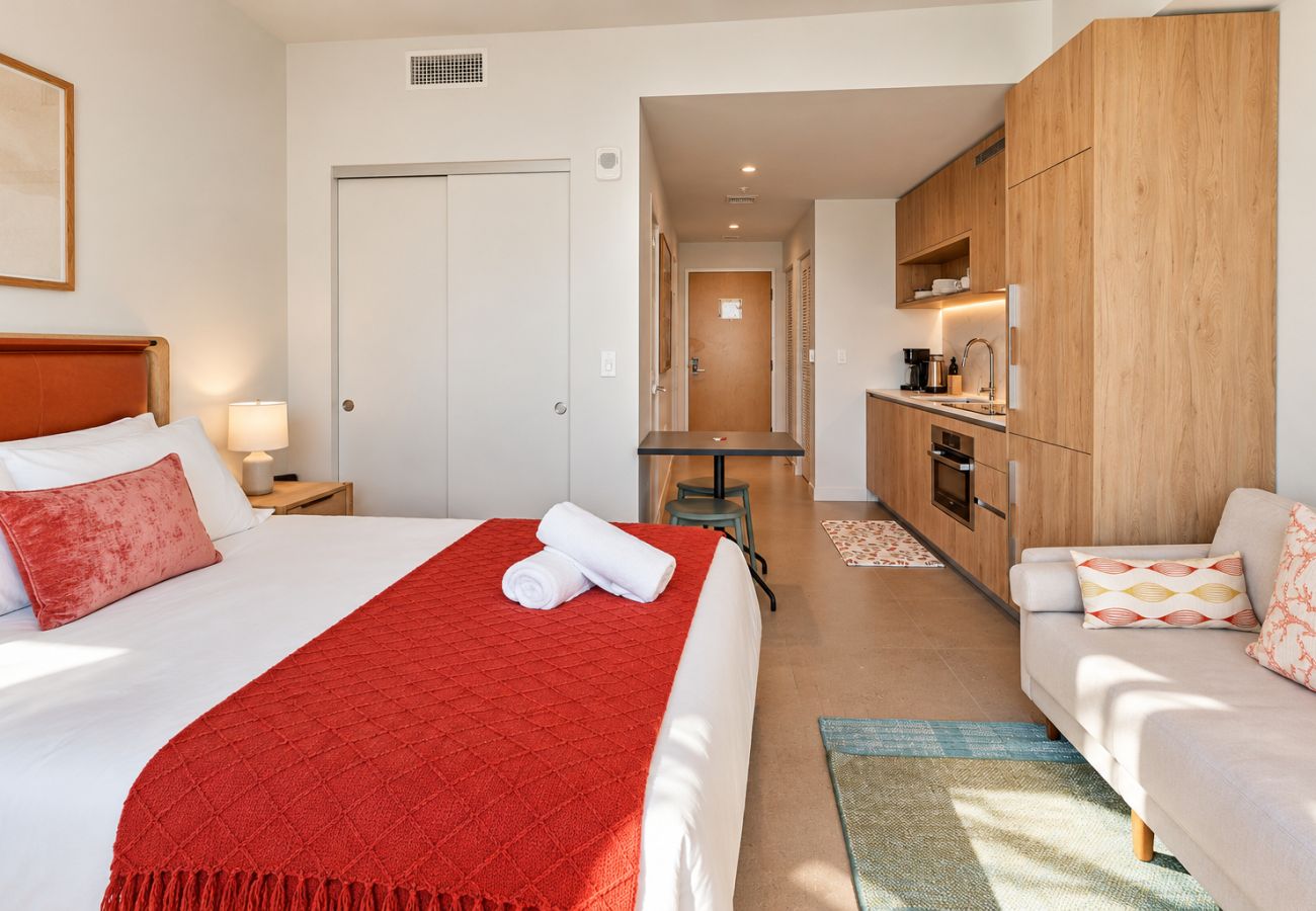 Studio in Miami - The Crosby: Central Studio Near Miami Bay